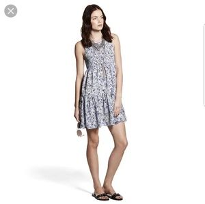 🔥SALE🔥 Vera Wang Smocked Floral Babydoll Dress